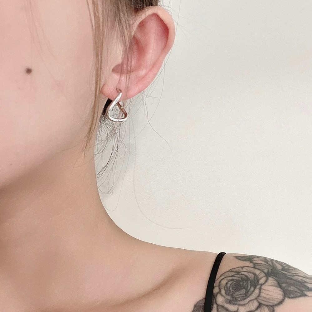 ⚡台灣快速出貨⚡𝐌𝐬. 𝐌𝐢𝐚𝐨 日常百搭曲線耳環【AD200211】-細節圖5