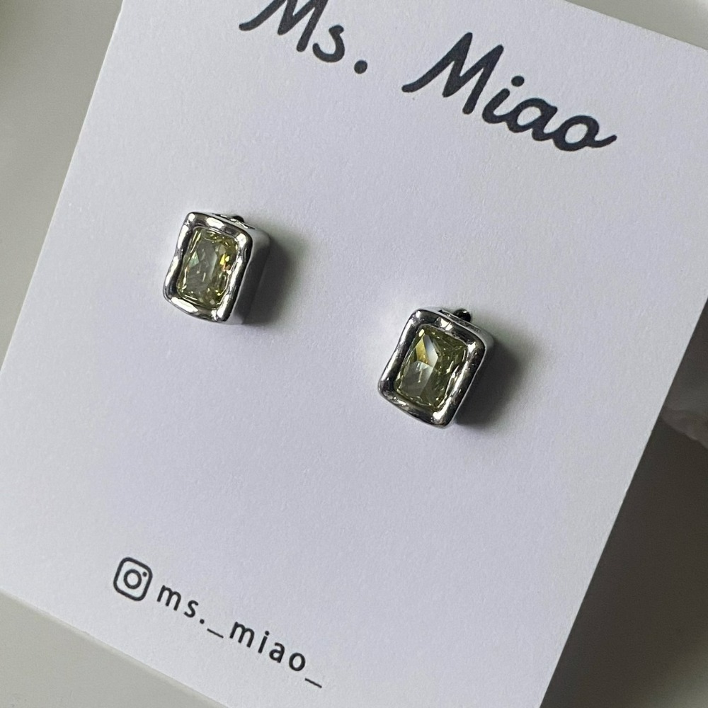 ⚡台灣快速出貨⚡𝐌𝐬. 𝐌𝐢𝐚𝐨 高級輕奢綠鑽耳環【AD200231】-細節圖3