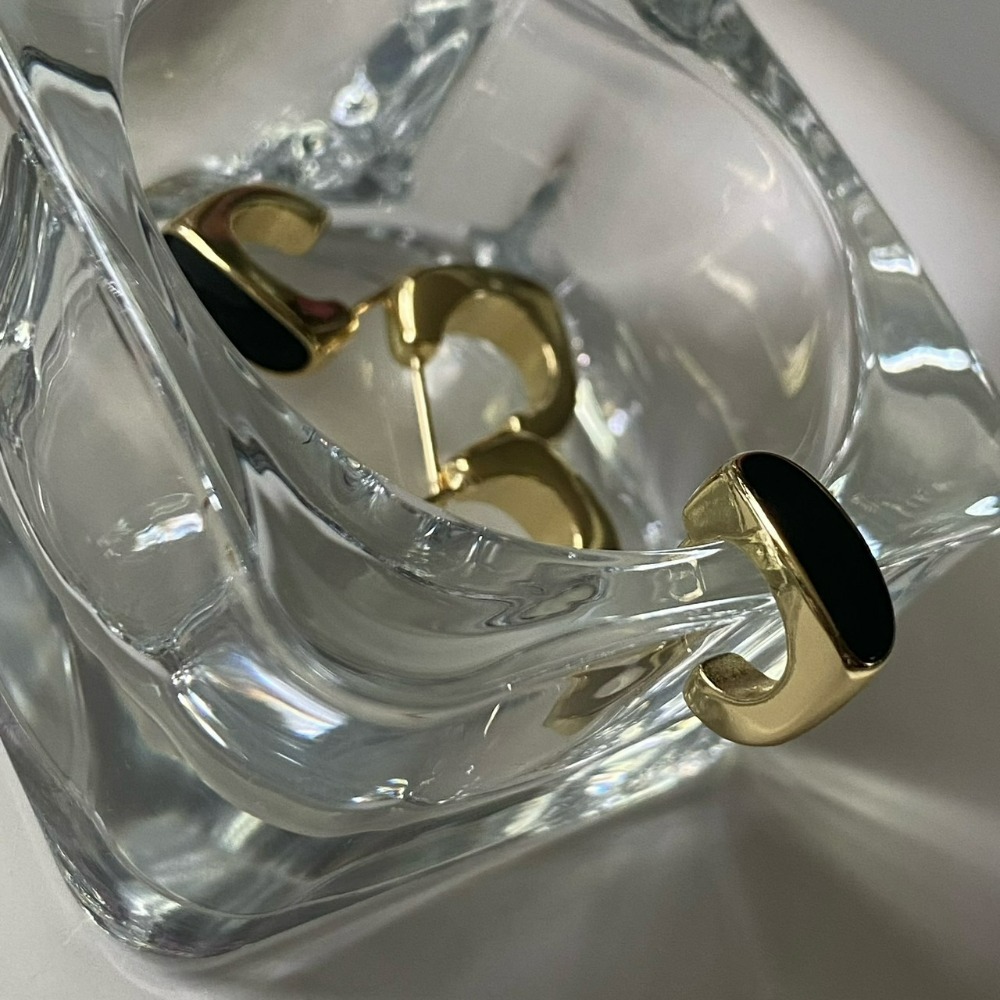 ⚡台灣快速出貨⚡𝐌𝐬. 𝐌𝐢𝐚𝐨 高級黑金復古耳環【AD200272】-細節圖3