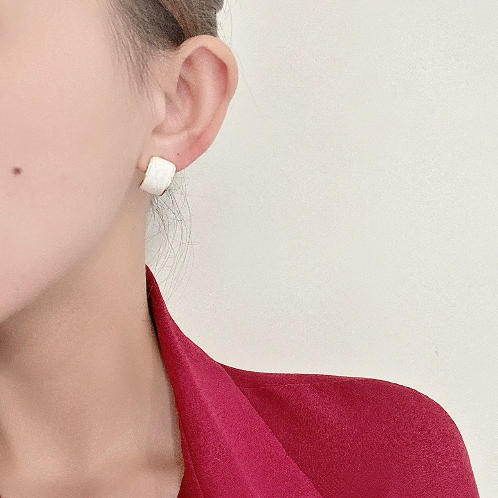 ⚡台灣快速出貨⚡𝐌𝐬. 𝐌𝐢𝐚𝐨 高級白金氣質耳環【AD200282】-細節圖4