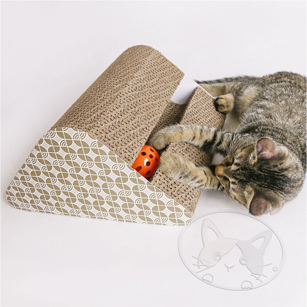 【旺生活】雙面單槽三角瓦楞貓抓板 寵物玩具 雙邊鈴鐺球設計 貓抓 三角貓抓板-細節圖3