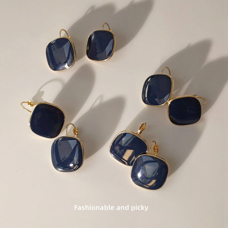 現貨秒出🚀Le bonheur 氣質風藍色復古耳釘[925銀針]-細節圖2