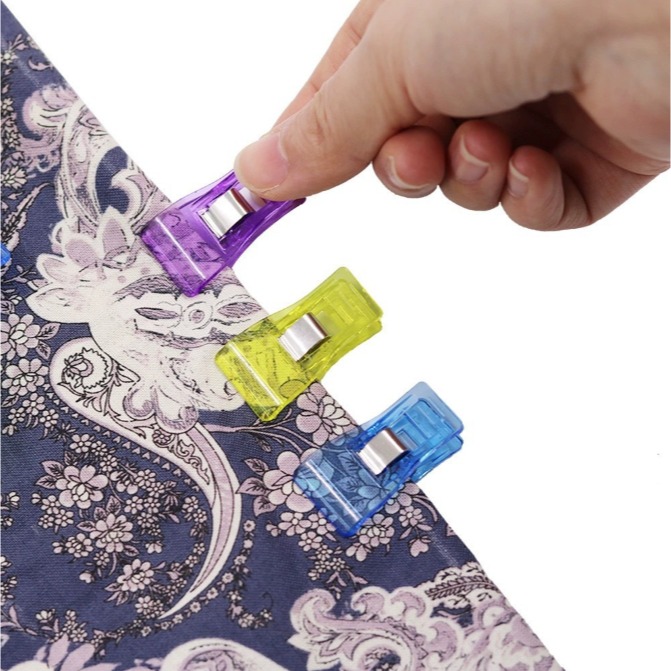 現貨供應斧頭夾 100隻特價熱賣 1.6/隻 便利夾.透明夾.彩色夾.強力夾.吉利夾.塑膠夾子.夾具，拼布 包邊超好用-細節圖3