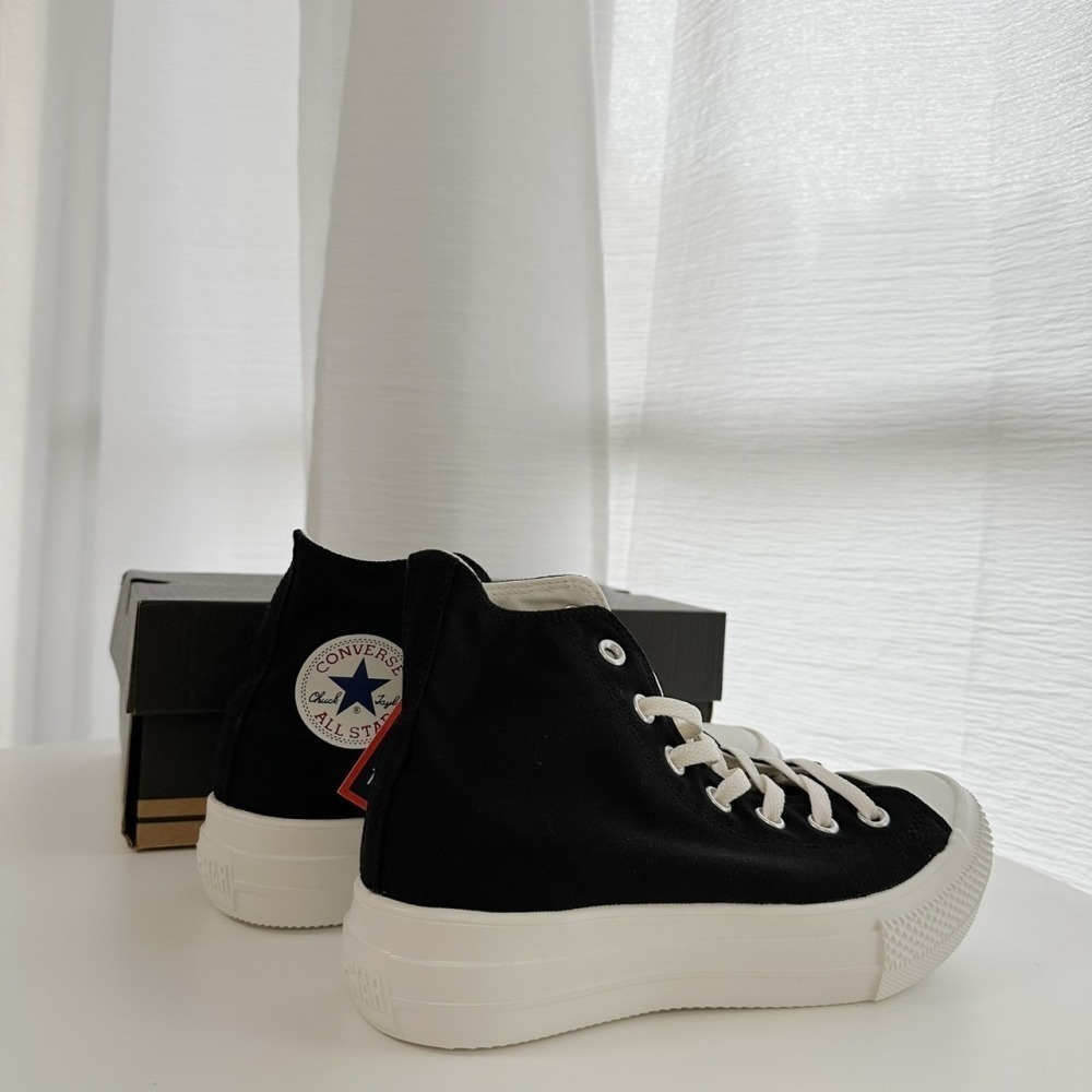 (現貨出清) Converse 輕量增高款帆布鞋 高筒 黑-細節圖5