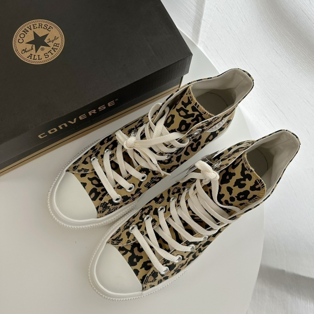 (現貨出清) Converse 輕量增高款帆布鞋 高筒 豹柄-細節圖3