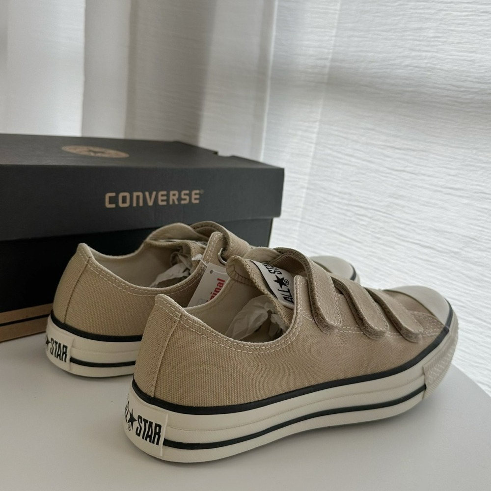 (現貨) 日本 Converse 魔鬼氈造型低筒帆布鞋 奶茶-細節圖3