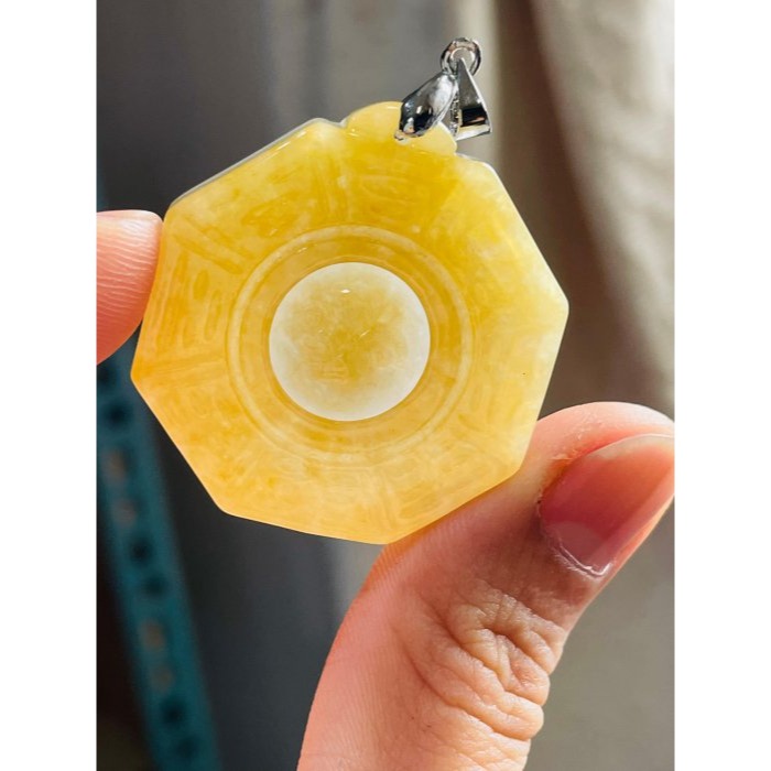 天然A貨緬甸玉 冰潤金黃雙彩太極八卦翡翠玉墜 起冰黃霧層成色飽和油亮 帶細潤純色白冰肉-細節圖8