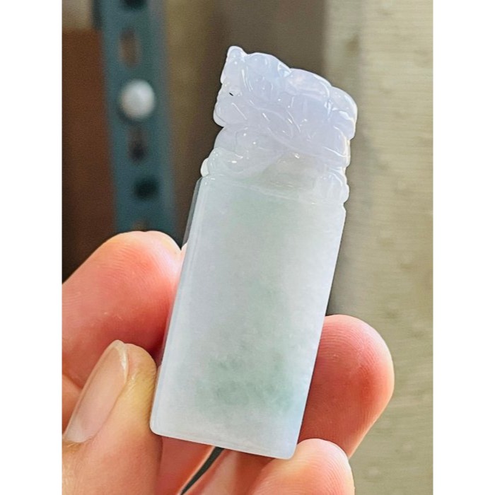 天然A貨緬甸玉 冰潤飄花手工雕招財貔貅翡翠印章/方印/私章 扎實底妝 清爽飄花 圓滾福氣貔貅-細節圖2