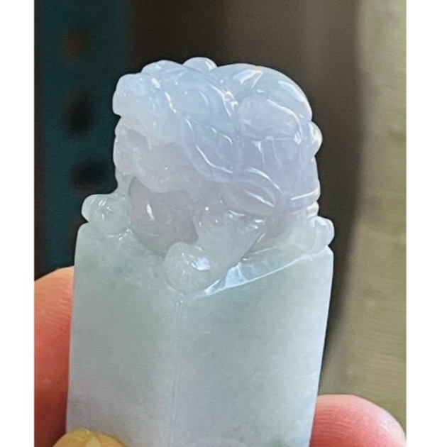 天然A貨緬甸玉 冰潤飄花手工雕招財貔貅翡翠印章/方印/私章 扎實底妝 清爽飄花 圓滾福氣貔貅-細節圖5
