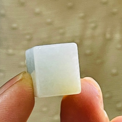 天然A貨緬甸玉 細潤淡綠俏色灑金貔貅翡翠印章/方章/小印 溫潤細肉 手工巧雕鴻運當頭-細節圖5