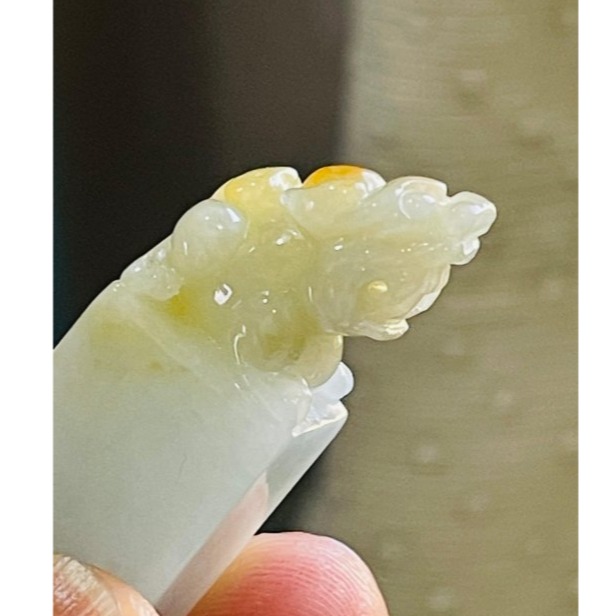天然A貨緬甸玉 細潤淡綠俏色灑金貔貅翡翠印章/方章/小印 溫潤細肉 手工巧雕鴻運當頭-細節圖6