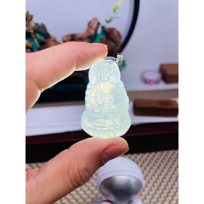 隨緣福德價~天然A貨緬甸玉 白冰坐蓮大日如來翡翠佛墜 冰膠帶點底色 厚度足完美一刀切法像清晰-細節圖9