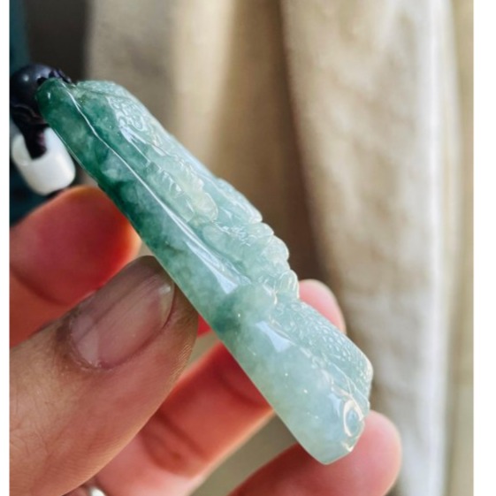 天然A貨緬甸玉 冰潤油青綠龍騰天下翡翠龍牌 起冰有厚度方正牌型 綿延有力龍身翹龍尾-細節圖4