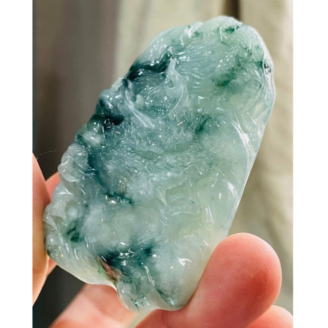 天然A貨緬甸玉 冰膠藍飄花龍騰四海翡翠龍牌 滿色膠底 漂亮藍花飄多 雙拋工 龍首霸氣沖天-細節圖3