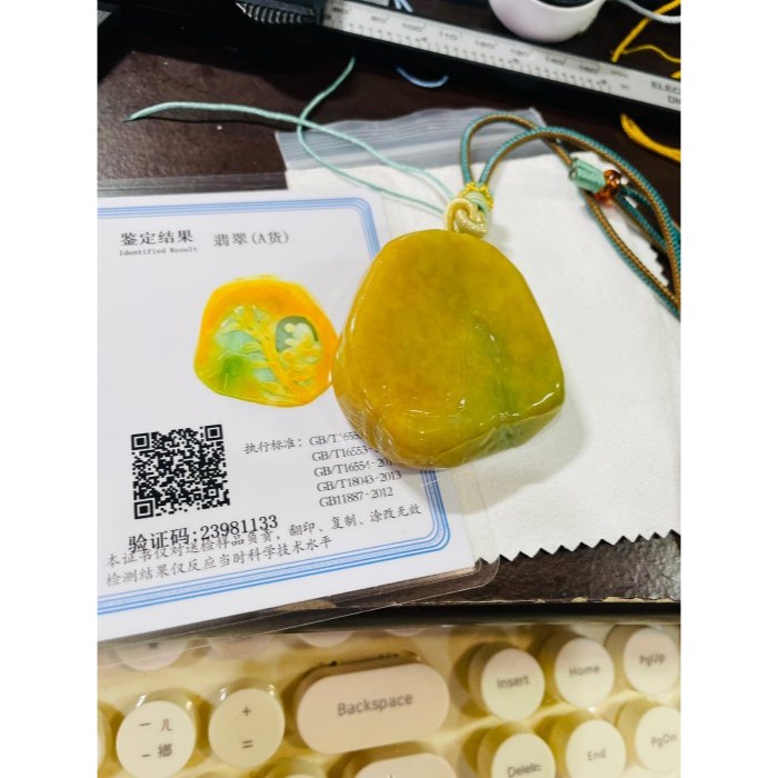 天然A貨緬甸玉 冰潤黃加綠原石意境雕求佛翡翠玉墜 油潤老熟獨籽包淡綠肉 整顆色鮮亮油度佳全透光-細節圖9