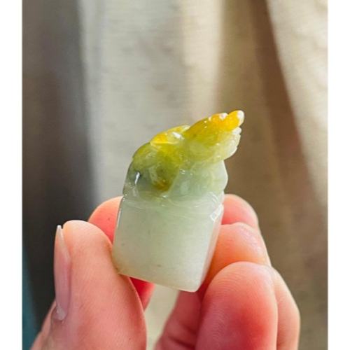 天然A貨緬甸玉 冰油黃加綠俏雕鴻運當頭貔貅翡翠印章/私章/小印 起冰油亮黃綠巧雕滿色貔貅