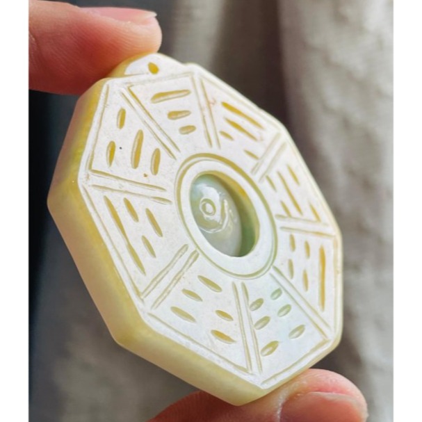 天然A貨緬甸玉 細潤橙黃加綠雙彩太極八卦翡翠玉墜 鮮亮溫潤黃綠皮帶過底飄綠 雙面配戴款-細節圖4