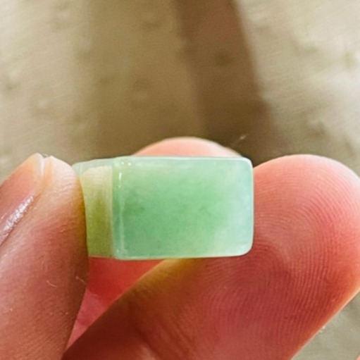 天然A貨緬甸玉 冰潤晴綠手工雕有求必應貔貅翡翠印章/方印/私章 起冰色滿綠 背上馱著發光小球-細節圖8
