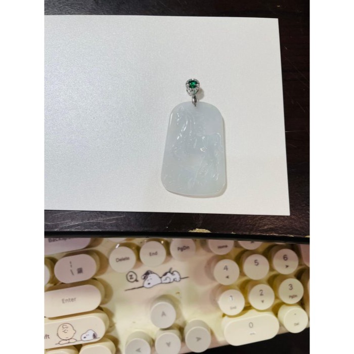 天然A貨翡翠 白冰純色馬到成功翡翠馬牌 色純白起冰透字 方正小牌形 易配戴無壓力-細節圖10