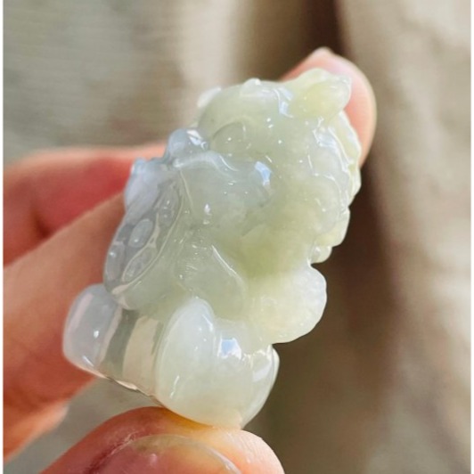 天然A貨緬甸玉 膠潤雪梨黃全立體雕招財吞金獸翡翠玉墜/小擺 吞金千億只進不出-細節圖4