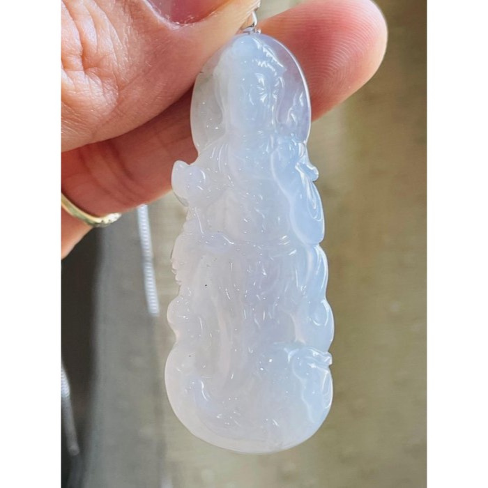 天然A貨緬甸玉 冰膠瑪瑙底庄 老坑白冰大勢至菩薩翡翠佛墜 種好水長 膠潤奶白透著粉色 法像慈悲莊嚴-細節圖2