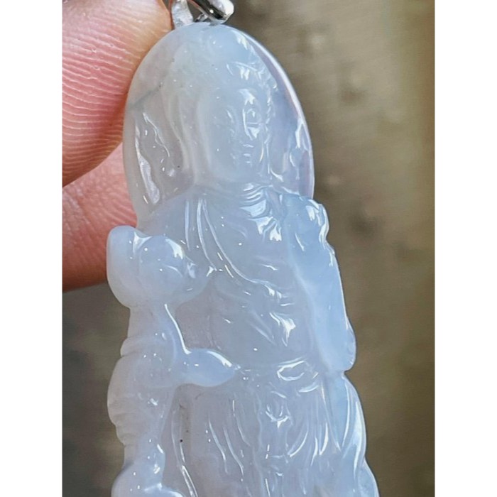 天然A貨緬甸玉 冰膠瑪瑙底庄 老坑白冰大勢至菩薩翡翠佛墜 種好水長 膠潤奶白透著粉色 法像慈悲莊嚴-細節圖3