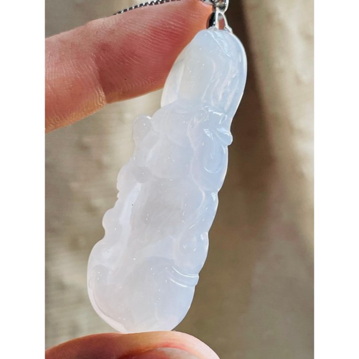 天然A貨緬甸玉 冰膠瑪瑙底庄 老坑白冰大勢至菩薩翡翠佛墜 種好水長 膠潤奶白透著粉色 法像慈悲莊嚴-細節圖5