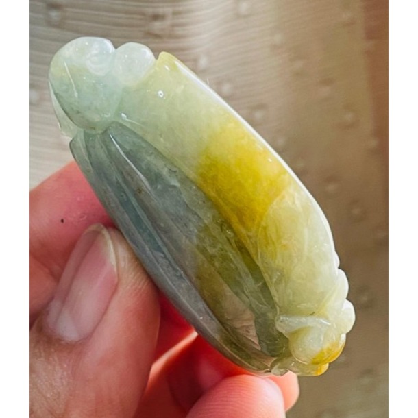 迎新結緣價~天然A貨緬甸玉 溫潤糖黃加綠手工雕福祿雙全翡翠玉墜 起冰黃霧包滿色肉 荷葉蓮蓬呱呱好寓意-細節圖5