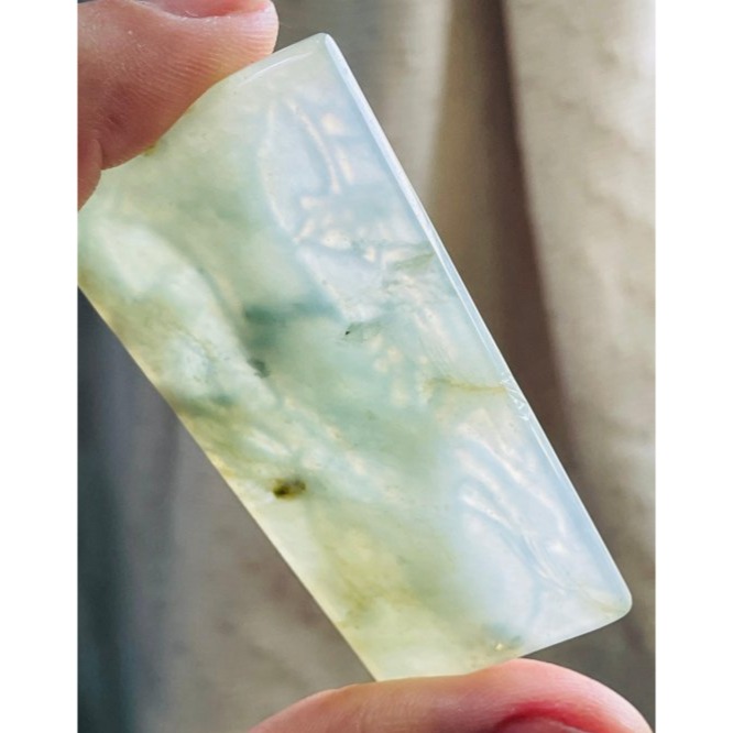 隨緣福德價~天然A貨玉 膠潤危藍小三彩八臂觀音翡翠佛牌 黃藍白色多彩芙蓉膠底 方正牌形-細節圖7