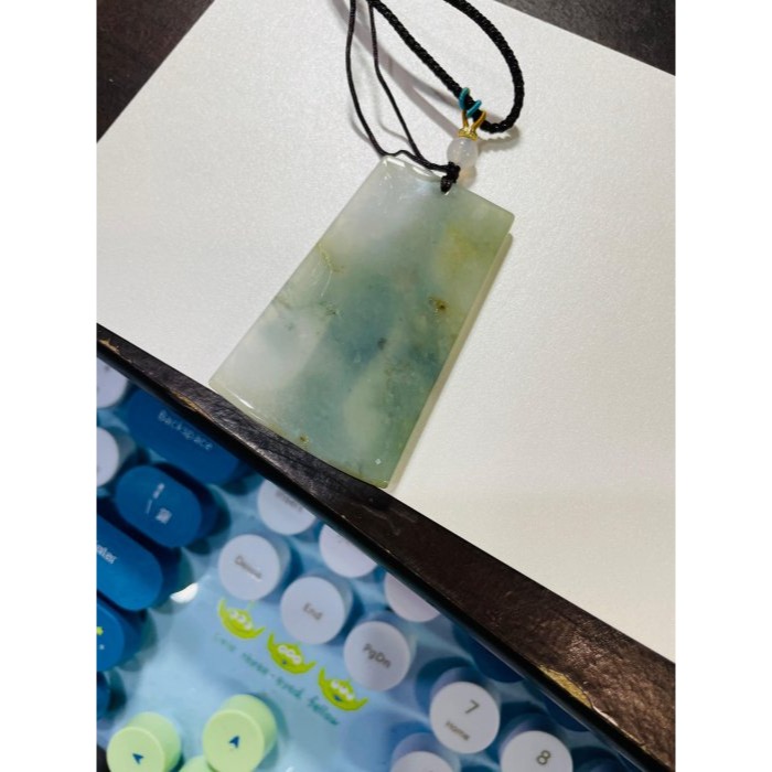 隨緣福德價~天然A貨玉 膠潤危藍小三彩八臂觀音翡翠佛牌 黃藍白色多彩芙蓉膠底 方正牌形-細節圖11