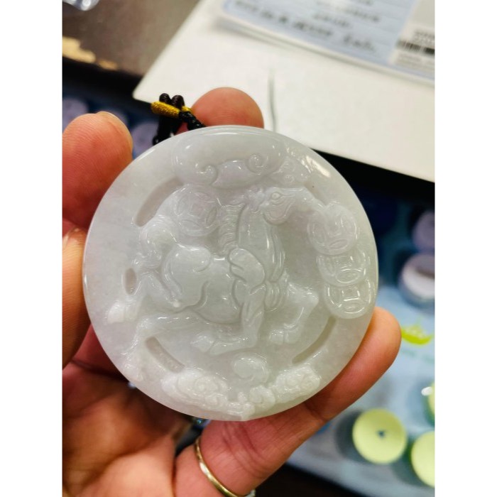 天然A貨緬甸玉 細潤粉春彩馬到成功翡翠馬牌 細肉粉嫩紫綠滿色 完美鐲心一刀切牌形-細節圖9