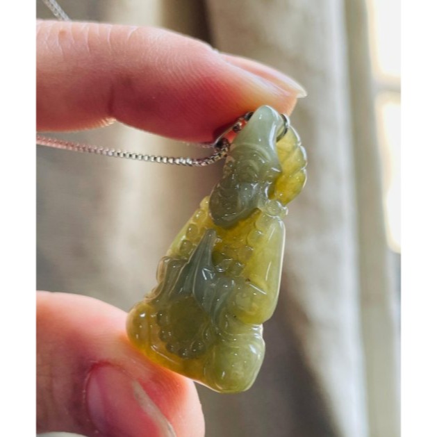 天然A貨緬甸玉 冰潤茶黃俏秋香綠手工雕濟公活佛翡翠玉墜 起冰膠潤黃綠漸變色滿 全立體精緻手雕-細節圖4