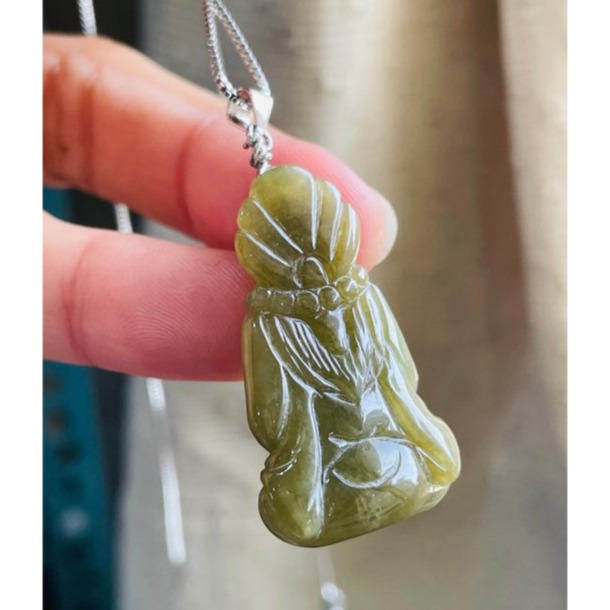 天然A貨緬甸玉 冰潤茶黃俏秋香綠手工雕濟公活佛翡翠玉墜 起冰膠潤黃綠漸變色滿 全立體精緻手雕-細節圖5