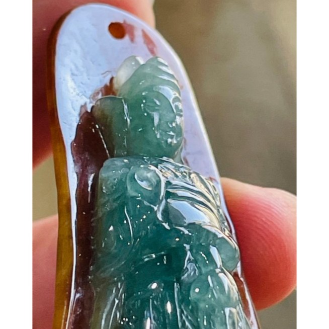 天然A貨緬甸玉 老坑冰紅俏晴藍手工巧雕韋馱菩薩翡翠佛牌 老熟冰紅霧為底 冰油青俏雕偉陀 精開法像 紅綠色滿分明-細節圖2