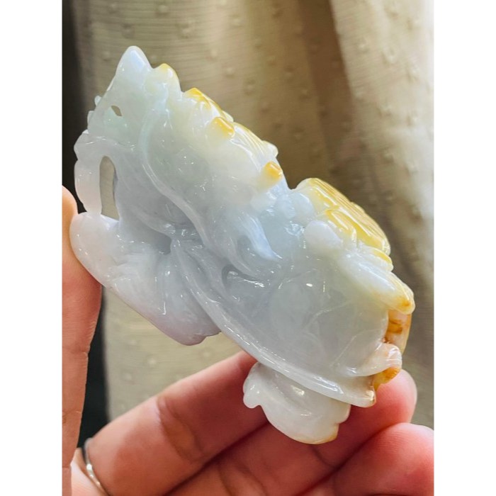 天然A貨緬甸玉 溫潤金黃雙彩手工巧雕代代相傳黃金龍龜翡翠襬件 細潤淡底色肉 黃霧巧雕帶子龍龜-細節圖3