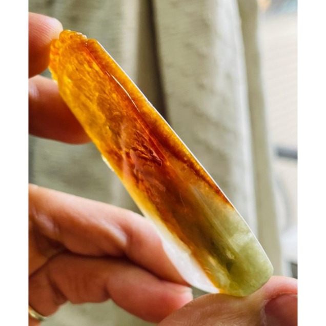 天然A貨緬甸玉 老坑漸變紅三彩手工雙面雕聽雨觀雲翡翠山水牌 起冰過底橘紅老紅 帶分明白冰淡綠 附台証-細節圖4