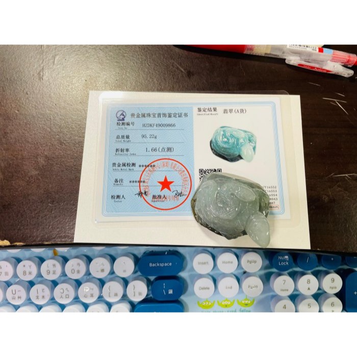 天然A貨緬甸玉 冰膠油青帶原皮手工雕玄武翡翠擺件 起膠灰油肉帶黃原皮 皮肉分明立體俏雕-細節圖11