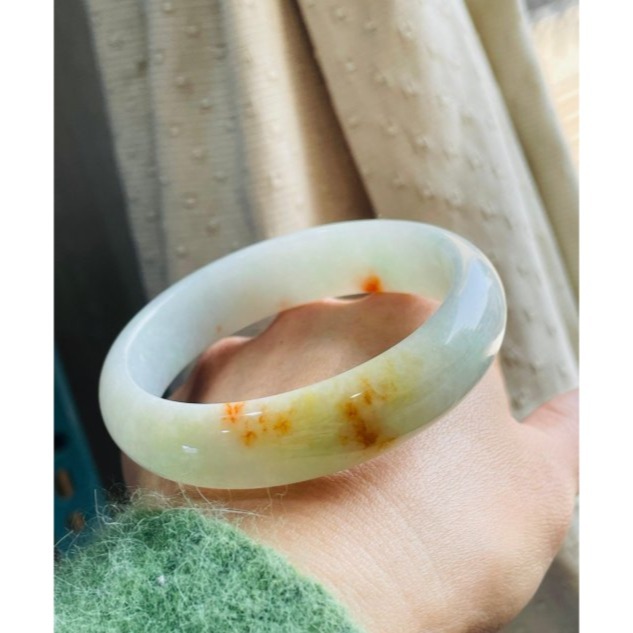 天然A貨緬甸玉 細潤橘紅桂花糕灑金寬條翡翠平安鐲57 18圍 扎實細肉淡綠底色 帶鮮豔灑金-細節圖8