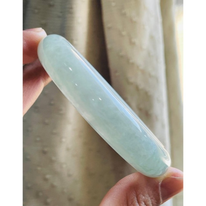 天然A貨緬甸玉 細潤藍綠翡翠平安鐲55 17.5圍 起冰滿色果綠 色滿勻稱 厚條正圈版型-細節圖7