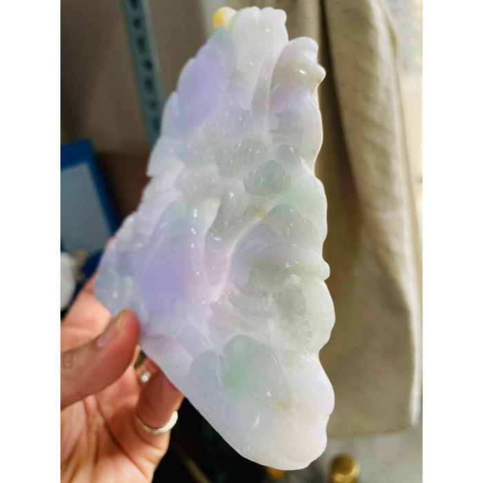 天然A貨緬甸玉 水潤亮春彩俏金手工雕滿園春色翡翠山水擺件 過底粉嫩紫綠滿色 金太陽高掛點綴-細節圖4