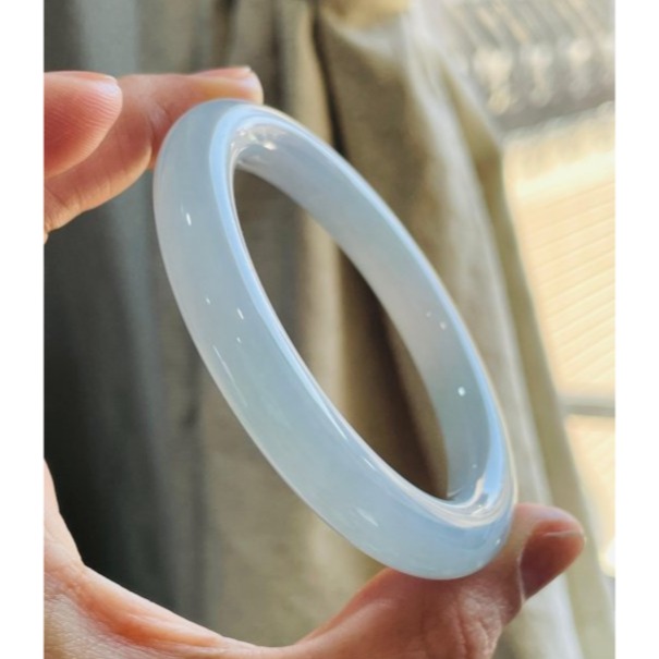 天然A貨緬甸玉 冰膠水藍滿色圓條翡翠圓骨鐲53.8 17.5圍 芙蓉膠底好水頭 完美粗條能見色 附台証-細節圖3