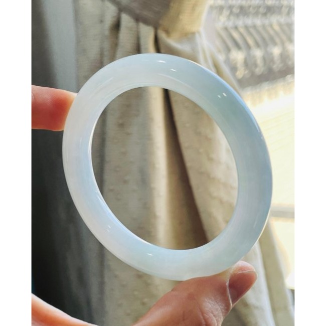 天然A貨緬甸玉 冰膠水藍滿色圓條翡翠圓骨鐲53.8 17.5圍 芙蓉膠底好水頭 完美粗條能見色 附台証-細節圖7