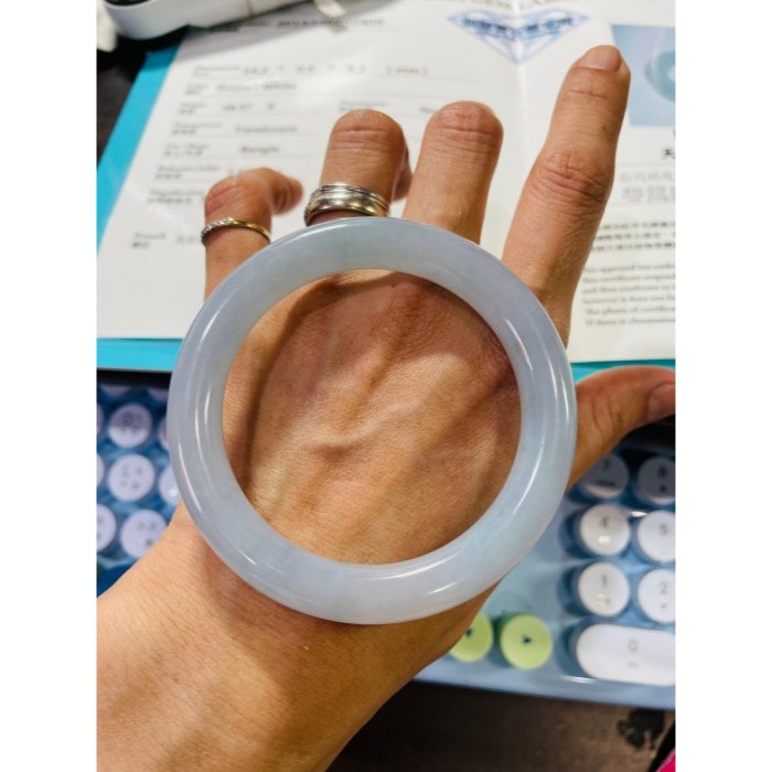 天然A貨緬甸玉 冰膠水藍滿色圓條翡翠圓骨鐲53.8 17.5圍 芙蓉膠底好水頭 完美粗條能見色 附台証-細節圖11