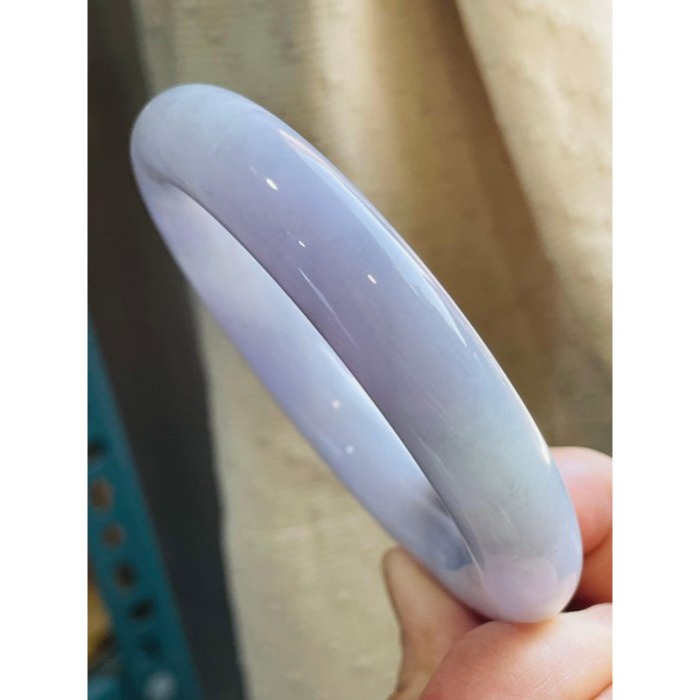 天然A貨緬甸玉 細潤粉紫俏綠粗圓條翡翠圓骨鐲56.4 18.5圍 細肉粉嫩紫滿色  綠淡若隱若現 完美粗條不跑色 附台証-細節圖5