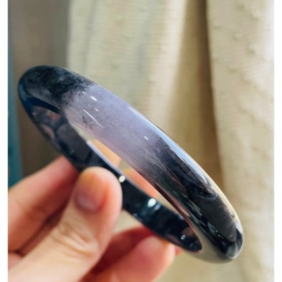 天然A貨緬甸玉 老烏骨雞紫細條翡翠平安鐲59.7 19.5圍 鏡面光烏雞 俏一抹冰烏紫 特色大圈口手鐲-細節圖3