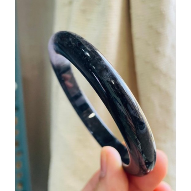 天然A貨緬甸玉 老烏骨雞紫細條翡翠平安鐲59.7 19.5圍 鏡面光烏雞 俏一抹冰烏紫 特色大圈口手鐲-細節圖5