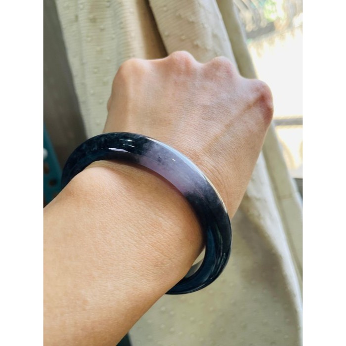 天然A貨緬甸玉 老烏骨雞紫細條翡翠平安鐲59.7 19.5圍 鏡面光烏雞 俏一抹冰烏紫 特色大圈口手鐲-細節圖8