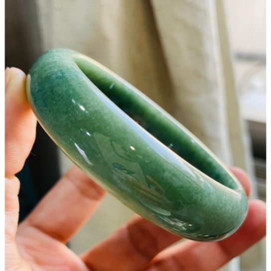 天然A貨緬甸玉 老坑菠菜綠輪胎寬條翡翠平安鐲59 19圍 冰膠滿底色 色勻稱鐲完美-細節圖3