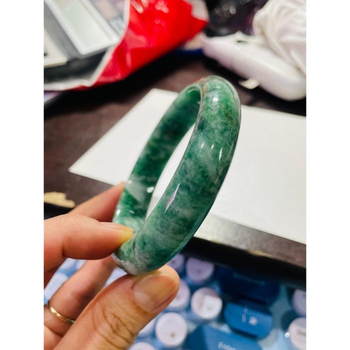 天然A貨緬甸玉 老坑花青正圈翡翠平安鐲58 19圍 起冰意境花紋 色正色滿 全透光老坑料 完整度99%-細節圖10