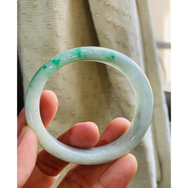 天然A貨緬甸玉 辣陽白底青寬版翡翠貴妃鐲52.8 16.5圍 帶棉 陽綠帶多色辣 完美鐲-細節圖3